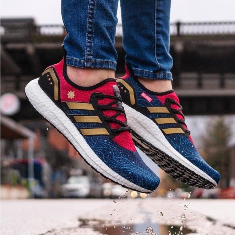 Adidas Speedfactory AM4 Captain Marvel Sneakers NWT 10 AM4CM